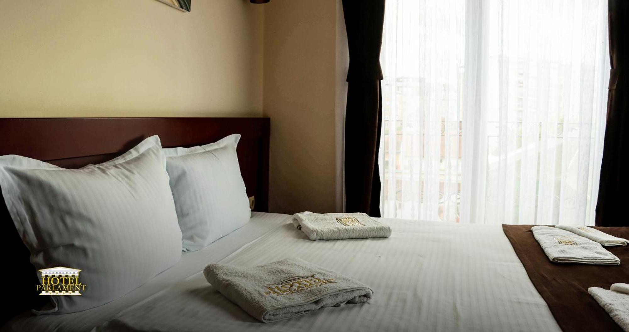 Hotel Parlament Πρίστινα Εξωτερικό φωτογραφία